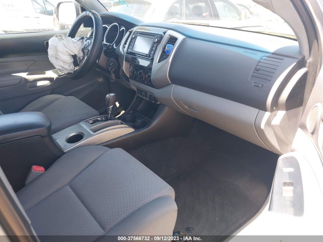 Toyota Tacoma Prerunner 2015 3TMJU4GN8FM191786 Image 11