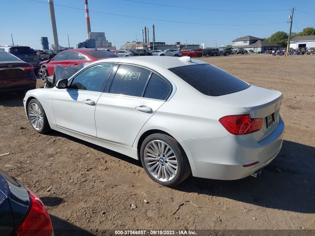 BMW 3 Series 328i 2014 WBA3A5G59ENP33647 Image 3
