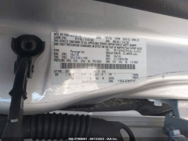 1FADP3F21GL319638 Ford FOCUS SE