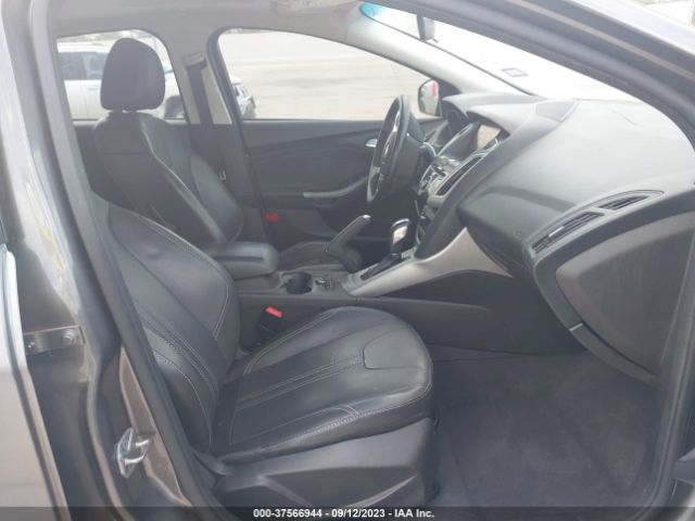 1FADP3K2XEL234364 Ford FOCUS SE