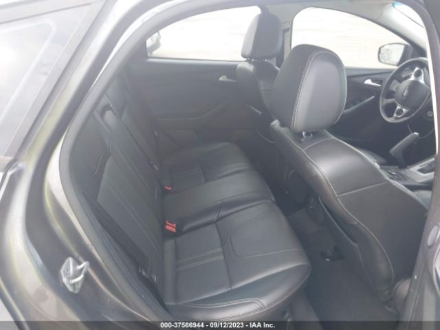 1FADP3K2XEL234364 Ford FOCUS SE