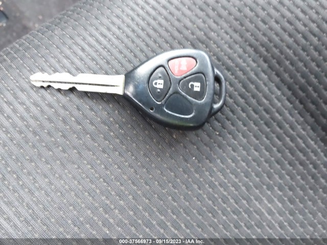2008 SCION XB VIN: JTLKE50E081029298