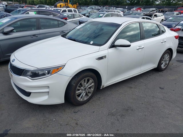 KIA Optima Lx 2016 KNAGT4L31G5072936 Image 2