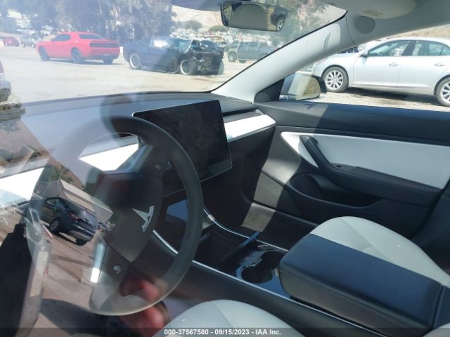 5YJ3E1EA5KF536999 Tesla Model 3 Range