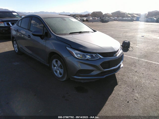 Chevrolet CRUZE LT 2018 1G1BE5SM4J7152274 Image 1