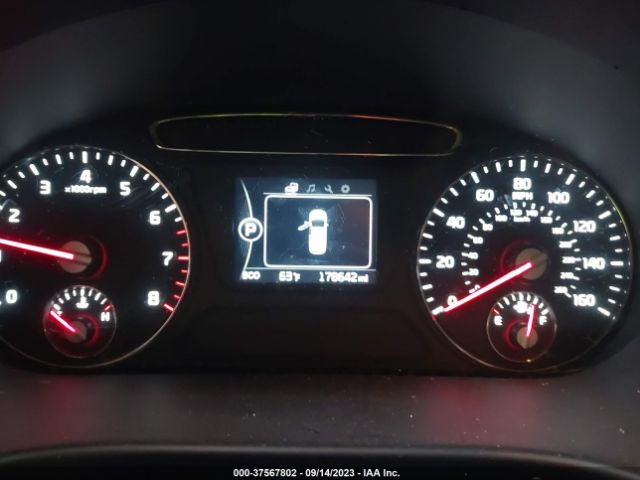 5XYPGDA52HG212125 KIA Sorento Lx V6