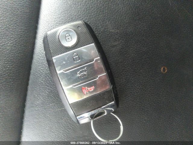 KNDPN3ACXH7106050 KIA Sportage Ex