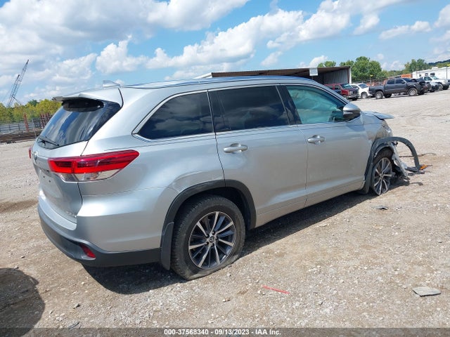 Toyota Highlander Xle 2018 5TDJZRFH1JS849919 Image 4
