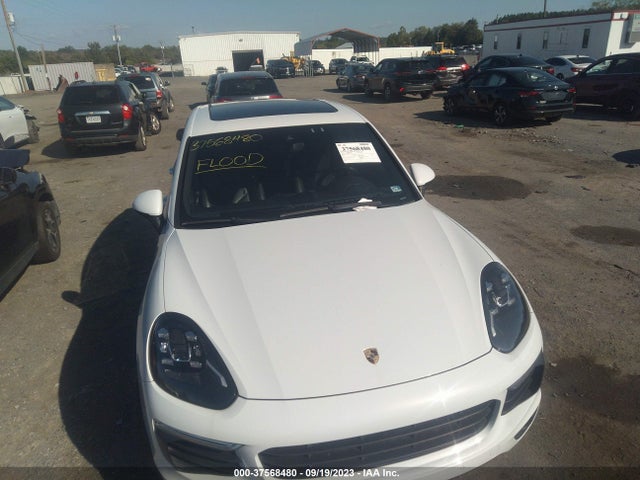 2016 PORSCHE CAYENNE S E-HYBRID VIN: WP1AE2A26GLA17779