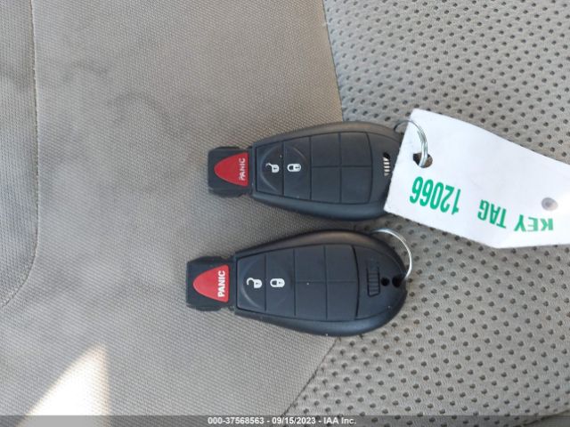 1C4PJLCB1KD308266 Jeep Cherokee Latitude