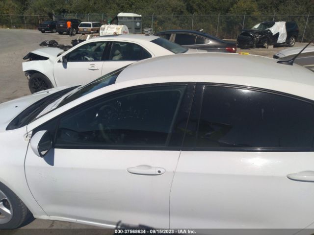 1C3CDFBBXGD555113 Dodge DART SXT