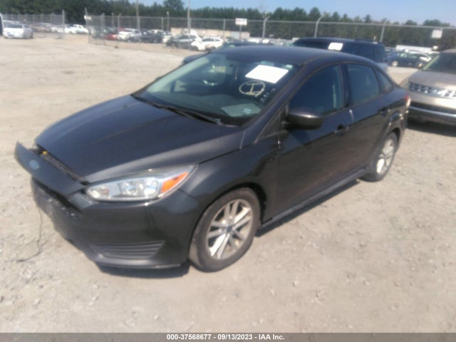 Ford FOCUS SE 2018 1FADP3F27JL284420 Image 2