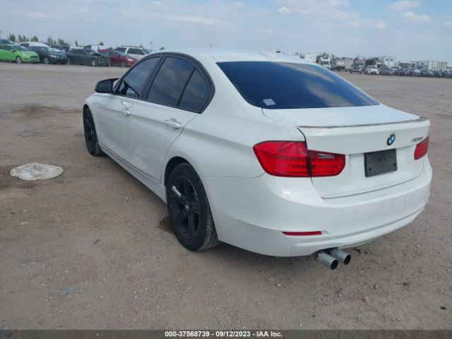 WBA3C1C54FK119696 BMW 3 Series 328i