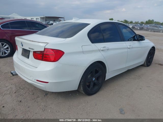 WBA3C1C54FK119696 BMW 3 Series 328i
