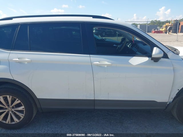 3VV1B7AX3JM129529 Volkswagen TIGUAN S