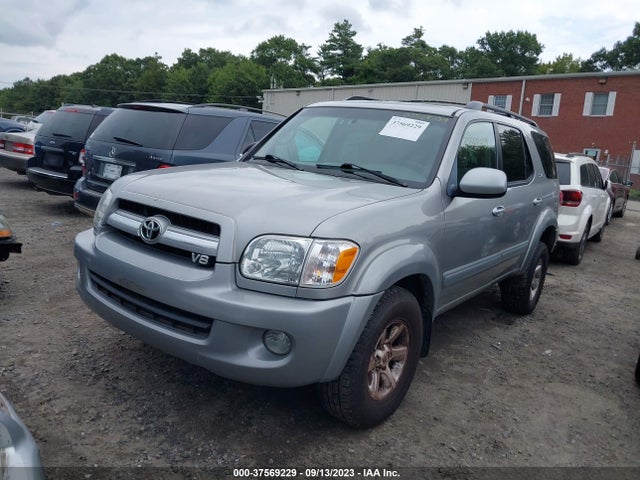 2005 TOYOTA SEQUOIA SR5 VIN: 5TDBT44A85S249161