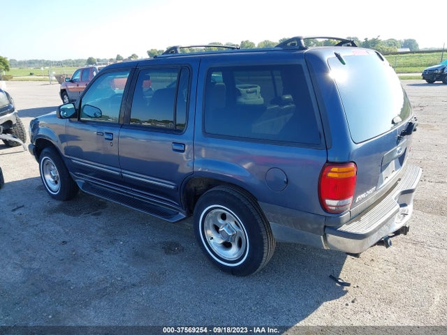2000 FORD EXPLORER XLT VIN: 1FMZU83P8YZB75327