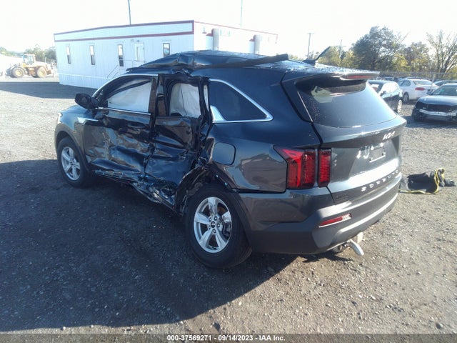 2022 KIA SORENTO LX VIN: 5XYRG4LC6NG137686