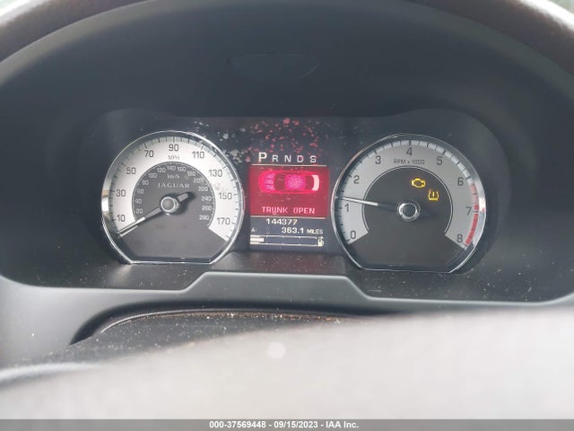 2010 JAGUAR XF SAJWA0FA4AHR54973 Photo 6