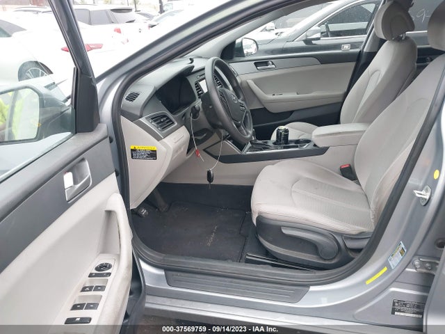 2017 HYUNDAI SONATA SE VIN: 5NPE24AF2HH506292