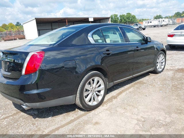 2011 LINCOLN MKS VIN: 1LNHL9DR5BG603085