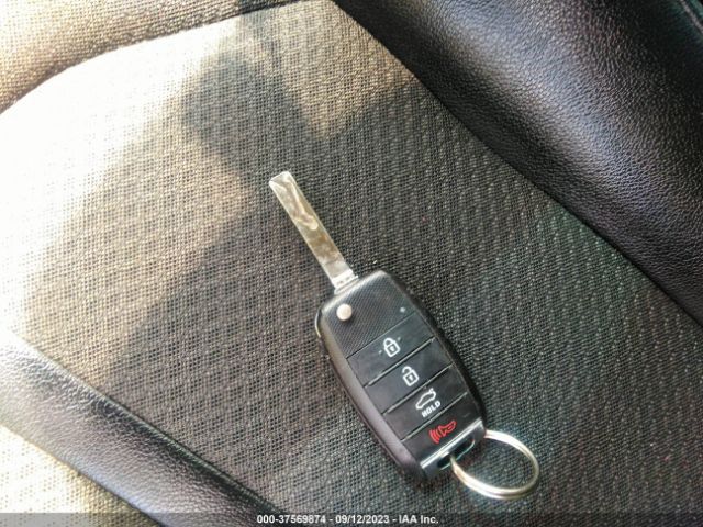 5XXGT4L30JG247585 KIA Optima S