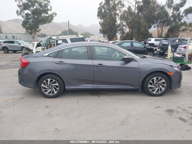 Honda CIVIC EX 2018 2HGFC2F71JH529618 Image 13