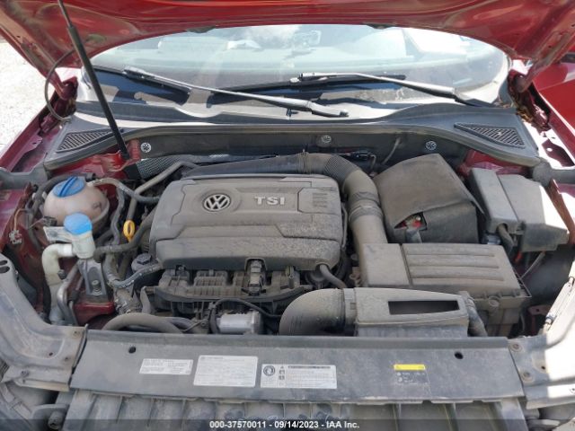 1VWAT7A33HC002412 Volkswagen Passat 1.8t S