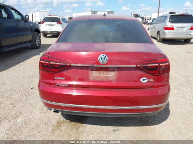 1VWAT7A33HC002412 Volkswagen Passat 1.8t S