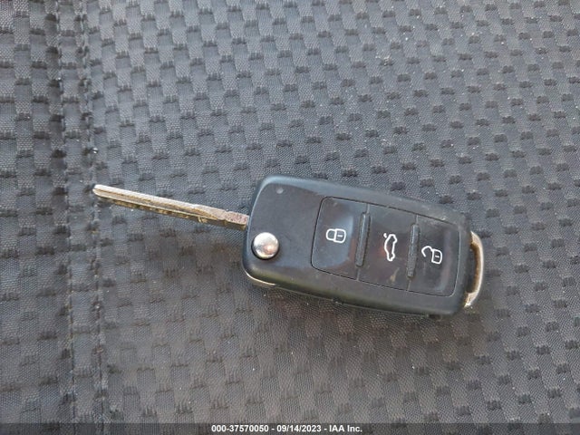 3VW2K7AJ7EM208056 Volkswagen Jetta Sedan S