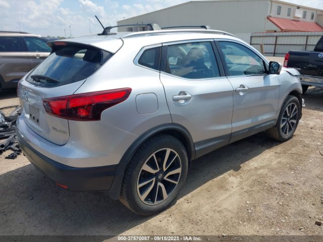 JN1BJ1CR7HW127166 Nissan Rogue Sport Sl