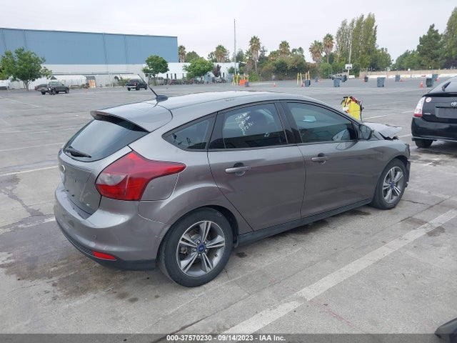 2014 FORD FOCUS SE VIN: 1FADP3K26EL294884