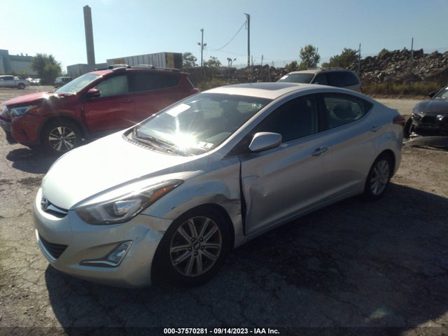 Hyundai ELANTRA SE 2015 5NPDH4AE4FH571403 Image 2