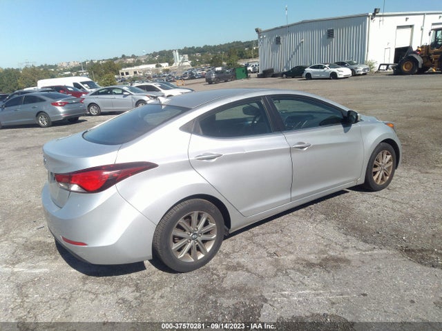 Hyundai ELANTRA SE 2015 5NPDH4AE4FH571403 Image 4