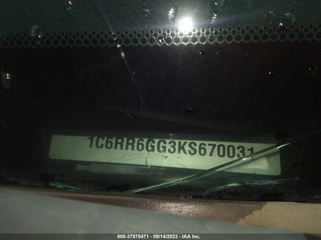 1C6RR6GG3KS670031 RAM 1500 Classic Warlock