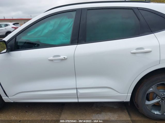 1FMCU0MNXPUA64536 Ford Escape St-line
