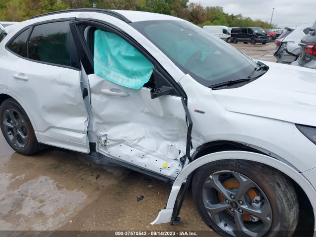 1FMCU0MNXPUA64536 Ford Escape St-line