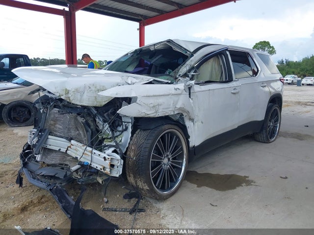 Chevrolet Traverse Ls 2019 1GNERFKW9KJ233783 Image 2