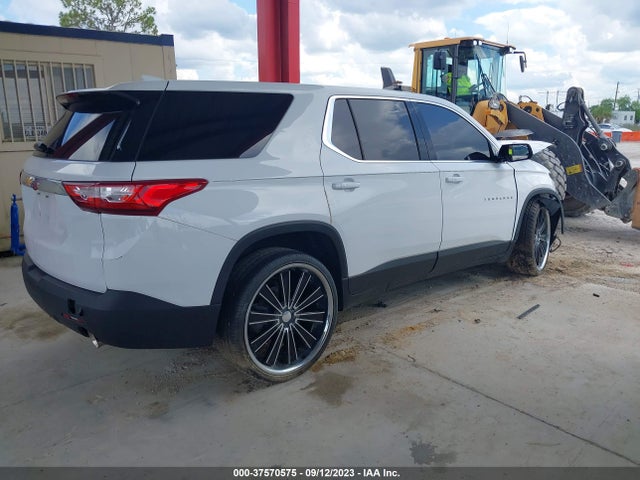 Chevrolet Traverse Ls 2019 1GNERFKW9KJ233783 Image 4