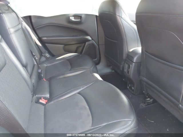 3C4NJCBB3KT782397 Jeep Compass Altitude