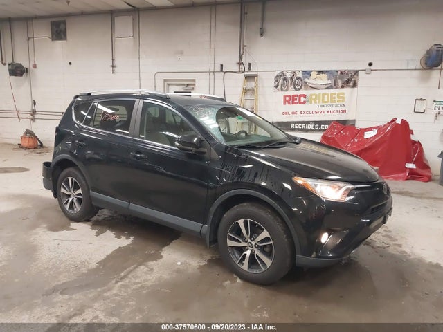 Toyota Rav4 Xle 2017 2T3RFREV9HW641122 Image 1