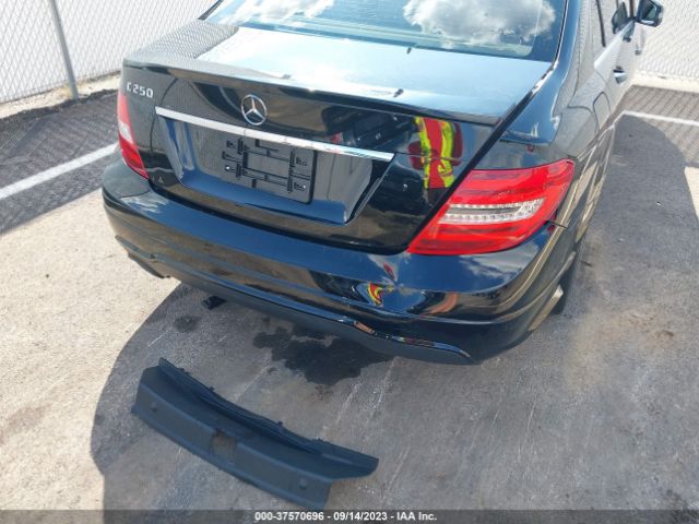 WDDGF4HBXEA945877 Mercedes-Benz C 250 Sport/luxury