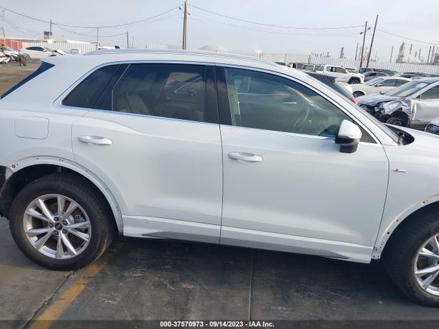 WA1DECF37P1078943 Audi Q3 S Line Premium