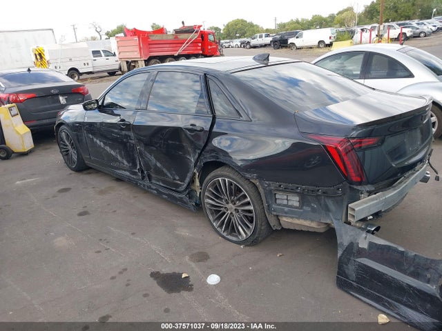 2019 CADILLAC CT6-V 1G6KW5RJ9KU140062 Photo 2
