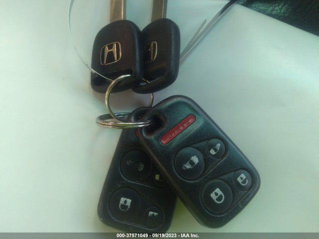 2003 HONDA ODYSSEY EX-L VIN: 5FNRL180X3B142578