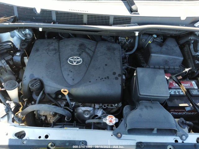 Toyota SIENNA SE 2017 5TDXZ3DC7HS888166 Image 10