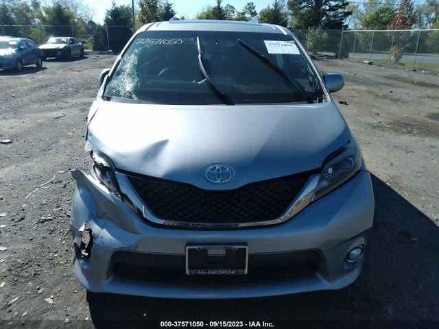 Toyota SIENNA SE 2017 5TDXZ3DC7HS888166 Image 12