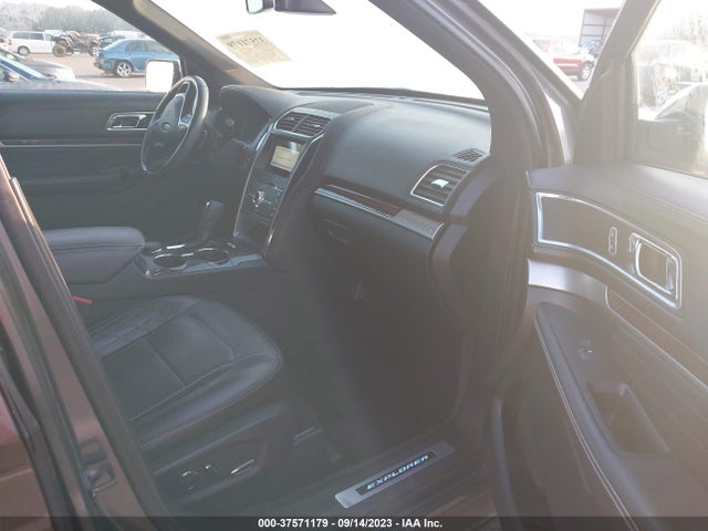 2017 FORD EXPLORER PLATINUM VIN: 1FM5K8HT5HGD20359