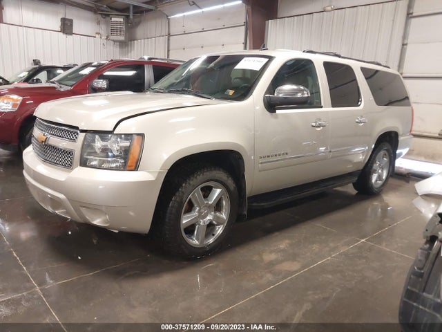 Chevrolet Suburban Ltz 2014 1GNSKKE79ER241103 Image 2