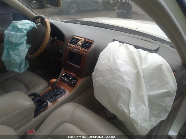 2000 LEXUS LS 400 VIN: JT8BH28F5Y0175568
